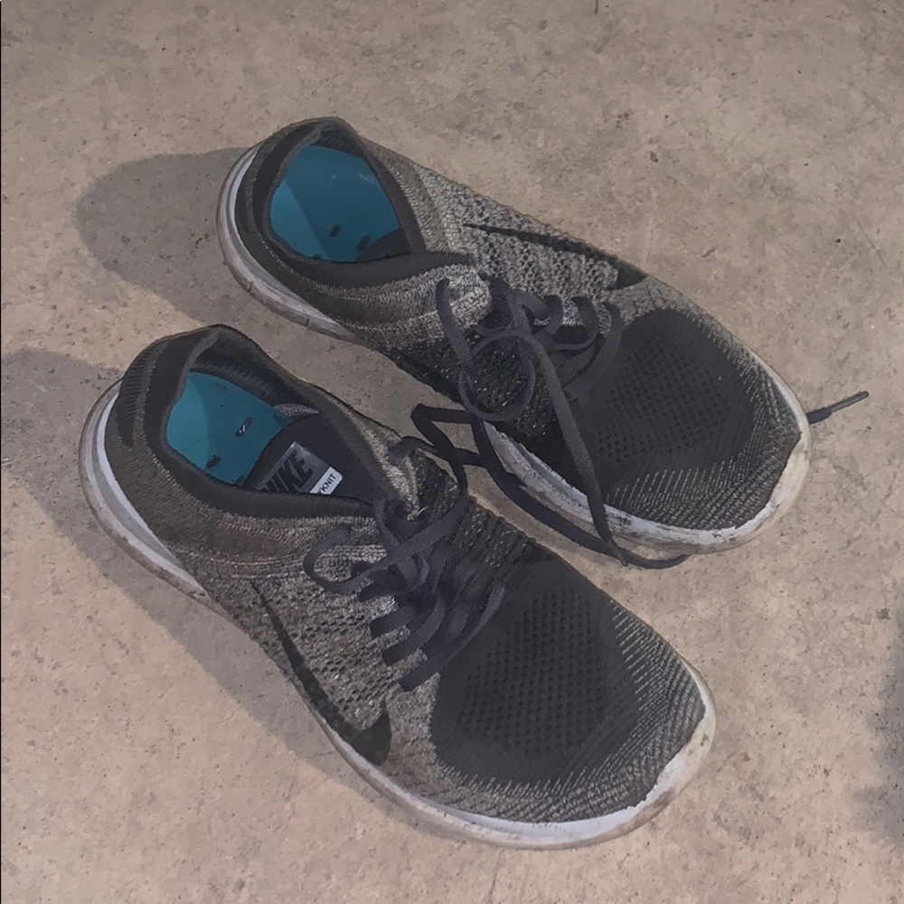Nike free run fly knit size 9